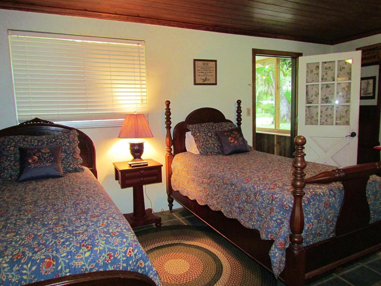 The Yearling Cabins Cross Creek Екстер'єр фото